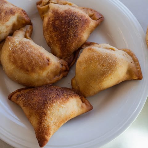 Eye-catching Star Shaped Asparagus Bundle Wraps, with crispy puff pastry wrapping tender asparagus, ideal for spring celebrations.